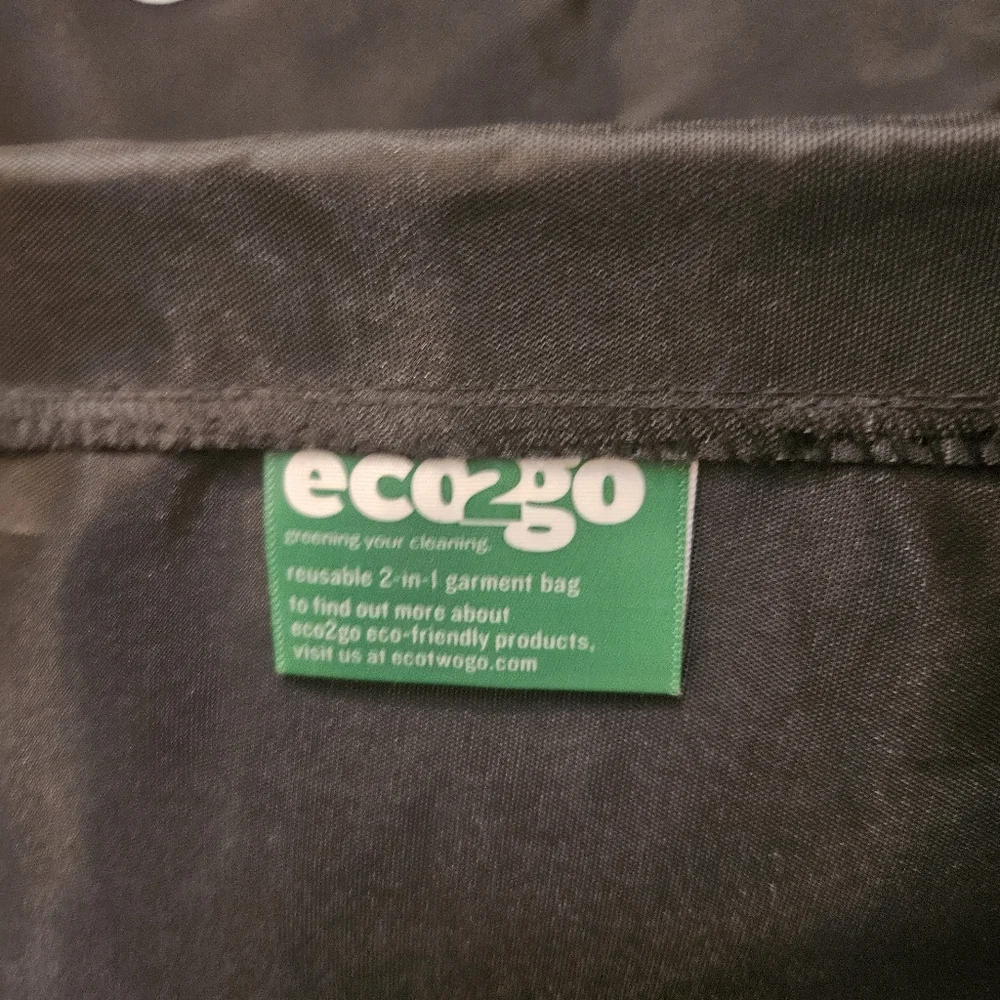 Meurice eco 2 in 1 garment bag/ suit carrier with straps and tag
